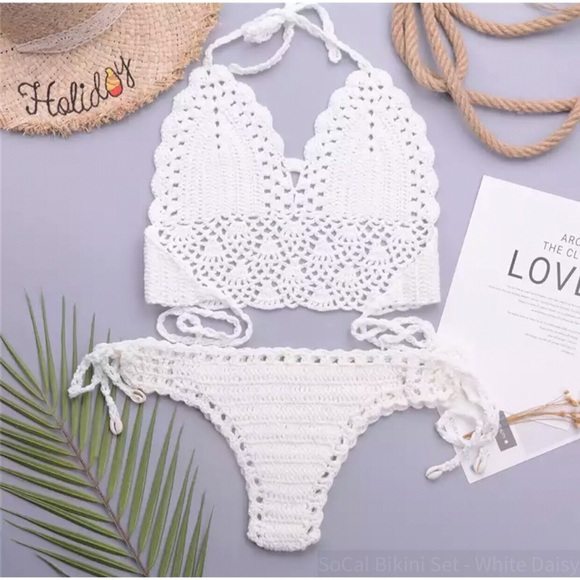 ☀️SoCal Crochet White Daisy Bikini Set☀️ - Picture 4 of 6